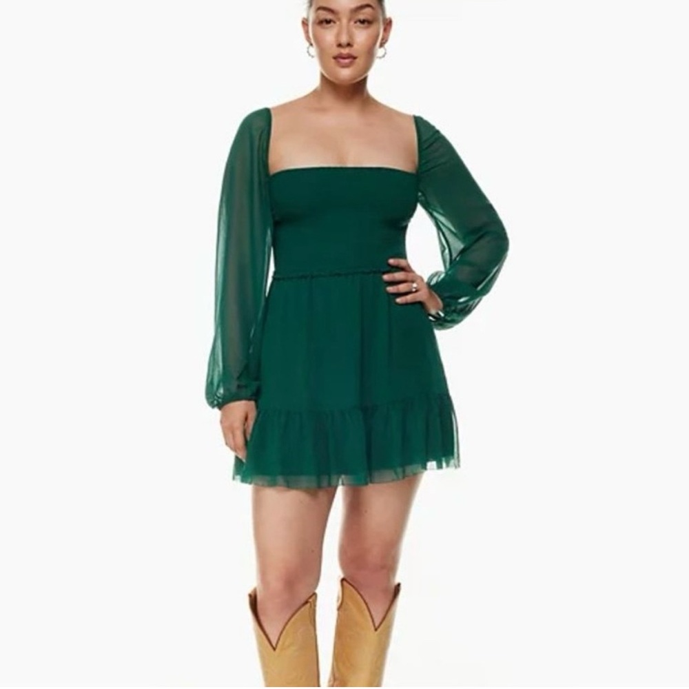 Aritzia Wilfred Emerald Tempest Long Sleeve Dress